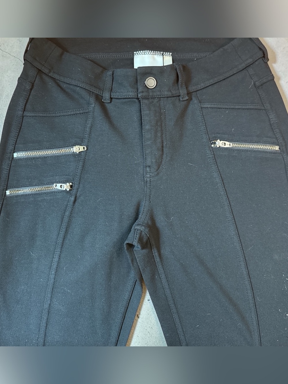 Athleta Black Zip-Pocket stretchy pants leggings